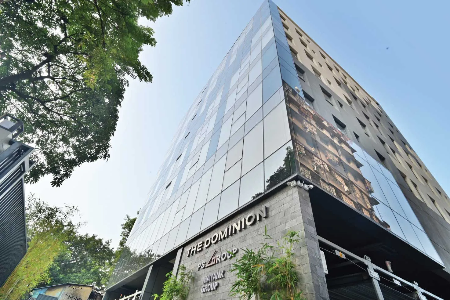 The Dominion by PS Group, Sarat Bose Road: glass facade and entrance